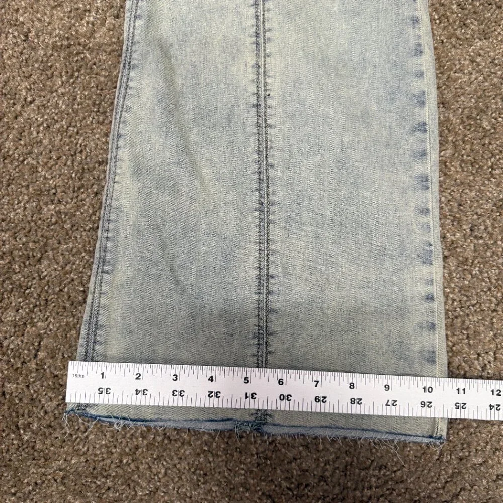 We The Free Crvy Flared Leg Jeans Womens 34 Light Blue Cotton Stretch Frayed Hem - Picture 12 of 16